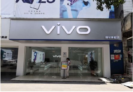 会同}做一个门店面广告招牌需要多少钱？
