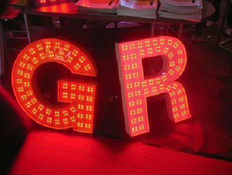 会同LED发光字常见的安装误区。